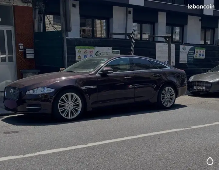 Jaguar Xj
