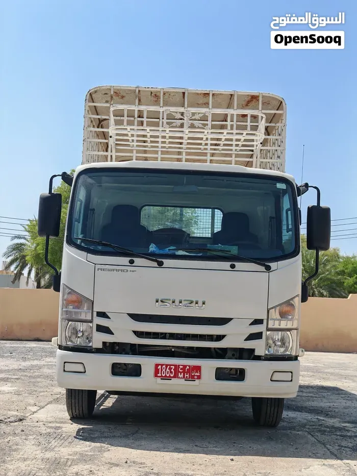 Isuzu Other 2023 photo 2
