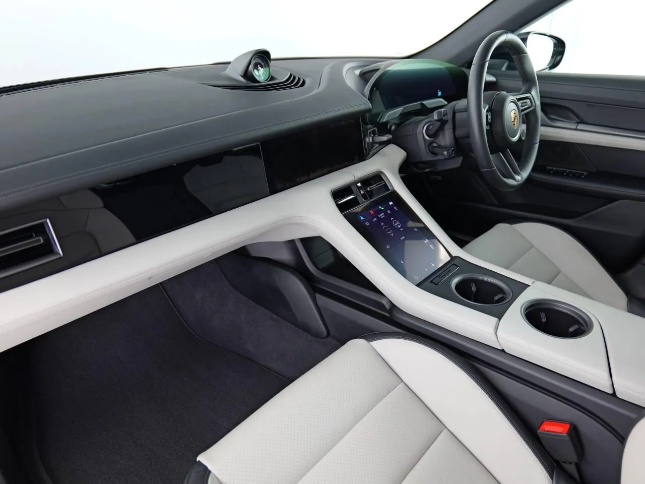 Porsche Taycan 2025 photo 5