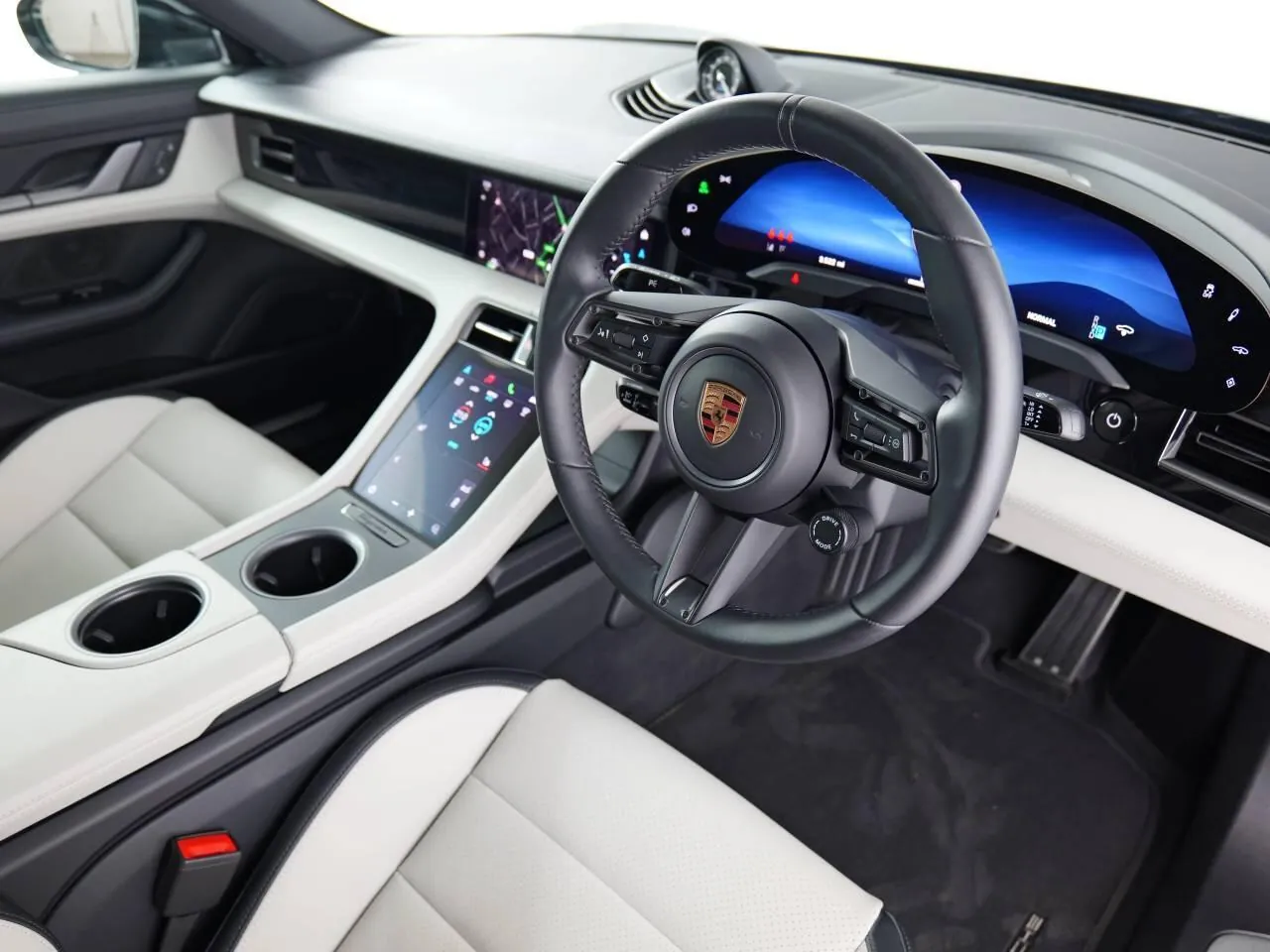 Porsche Taycan 2025 photo 4