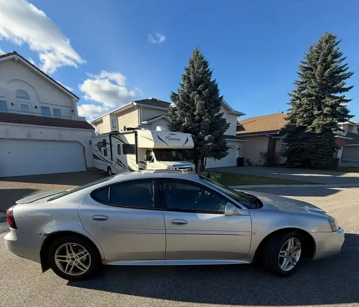 Pontiac Grand Prix 2006 photo 4
