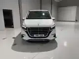 Mercedes-Benz V-Class 2026 photo 3