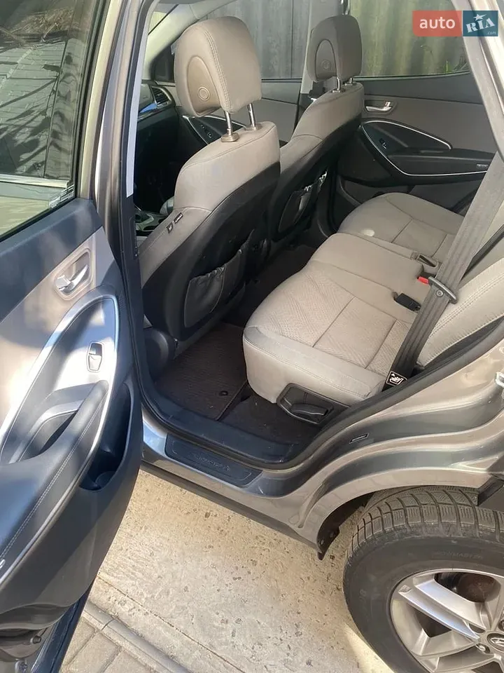 Hyundai Santa Fe 2016 photo 5