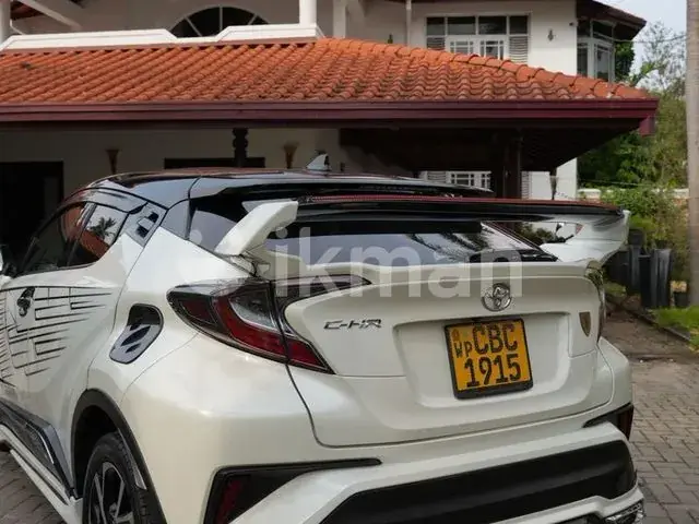 Toyota C-Hr 2018 photo 3