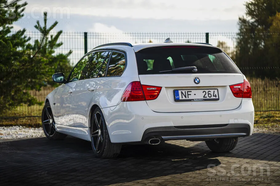 BMW 320 2011 photo 5