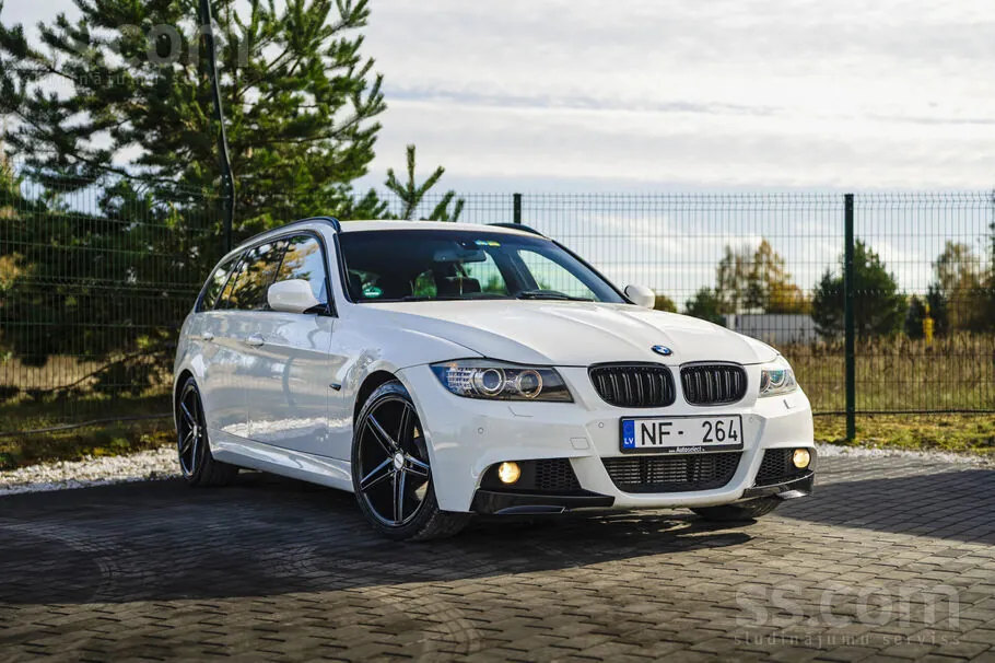 BMW 320 2011 photo 3