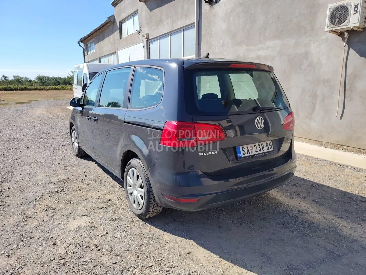 Volkswagen Sharan 2011 photo 5