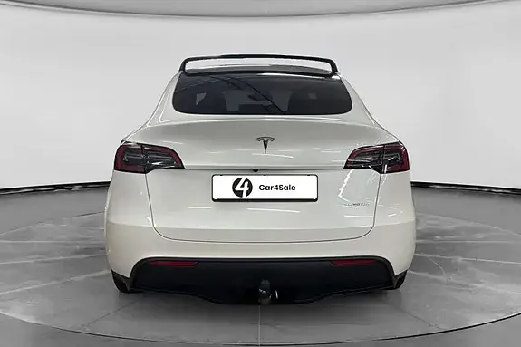 Tesla Model Y 2023 photo 4