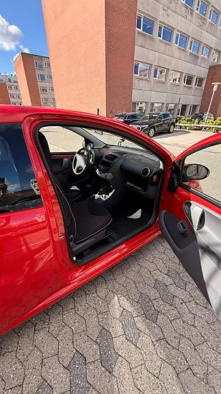 Peugeot 107 2009 photo 4