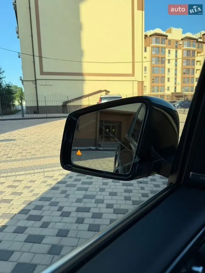 Mercedes-Benz Gls-Class 2018 photo 5