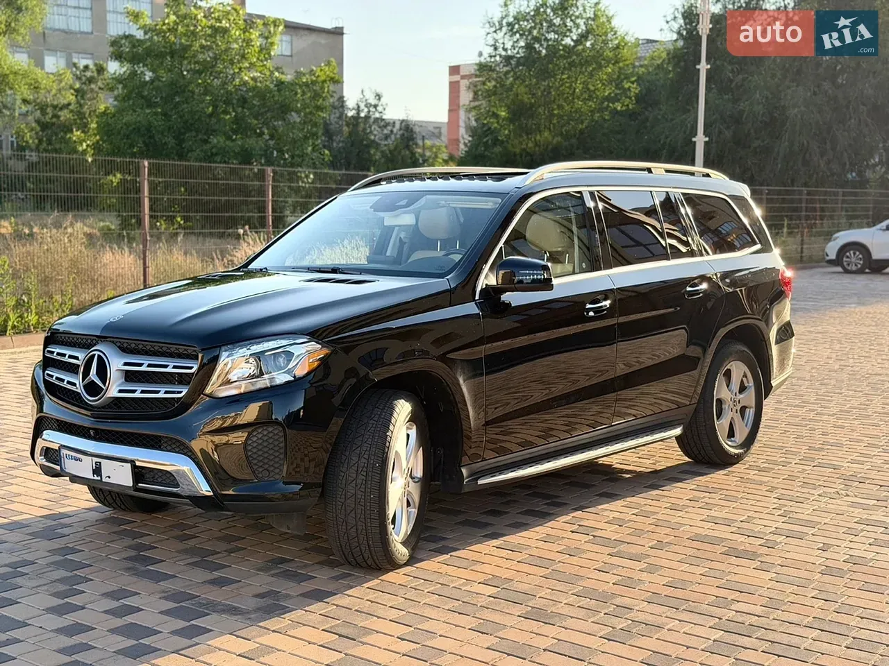 Mercedes-Benz Gls-Class