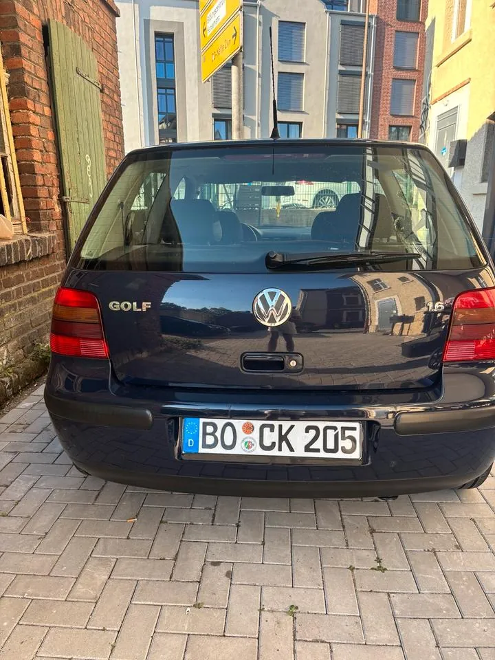 Volkswagen Golf 4