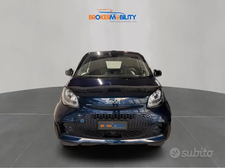 Smart Fortwo 2022 photo 2