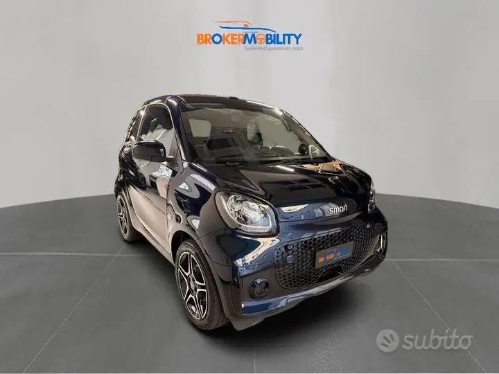 Smart Fortwo 2022 photo 3