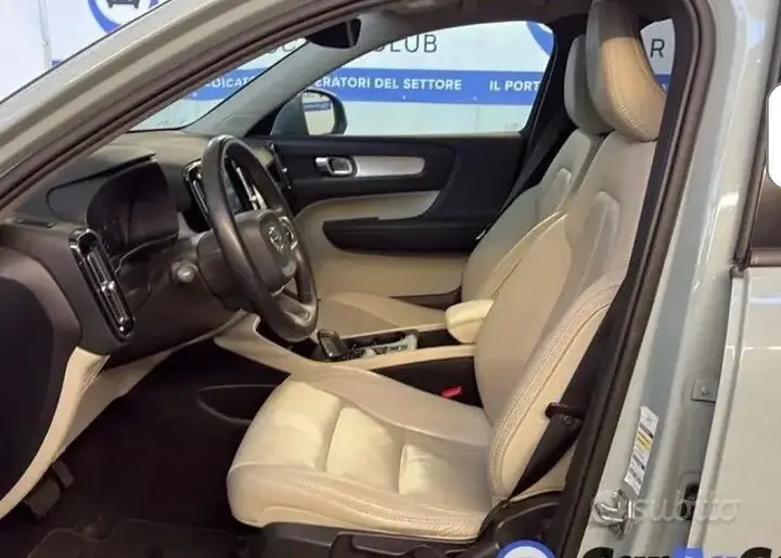 Volvo Xc40 2018 photo 3
