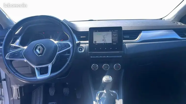 Renault Captur 2024 photo 3