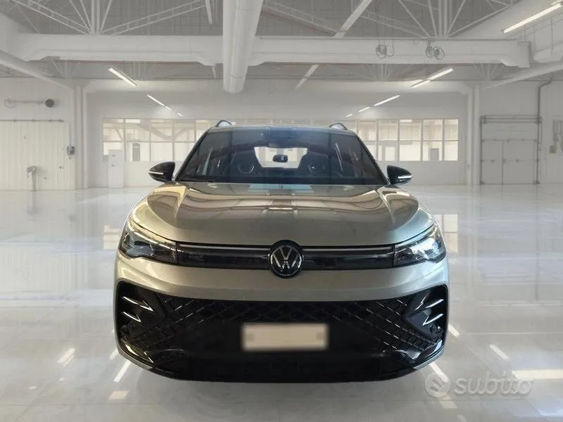 Volkswagen Tiguan 2025 photo 2