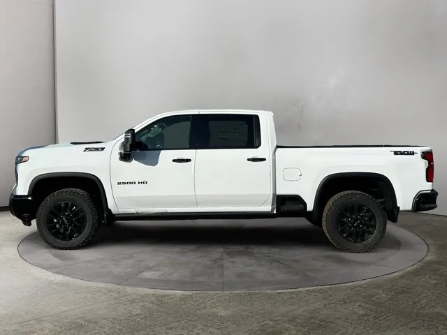 Chevrolet Silverado 2500Hd 2026 photo 2