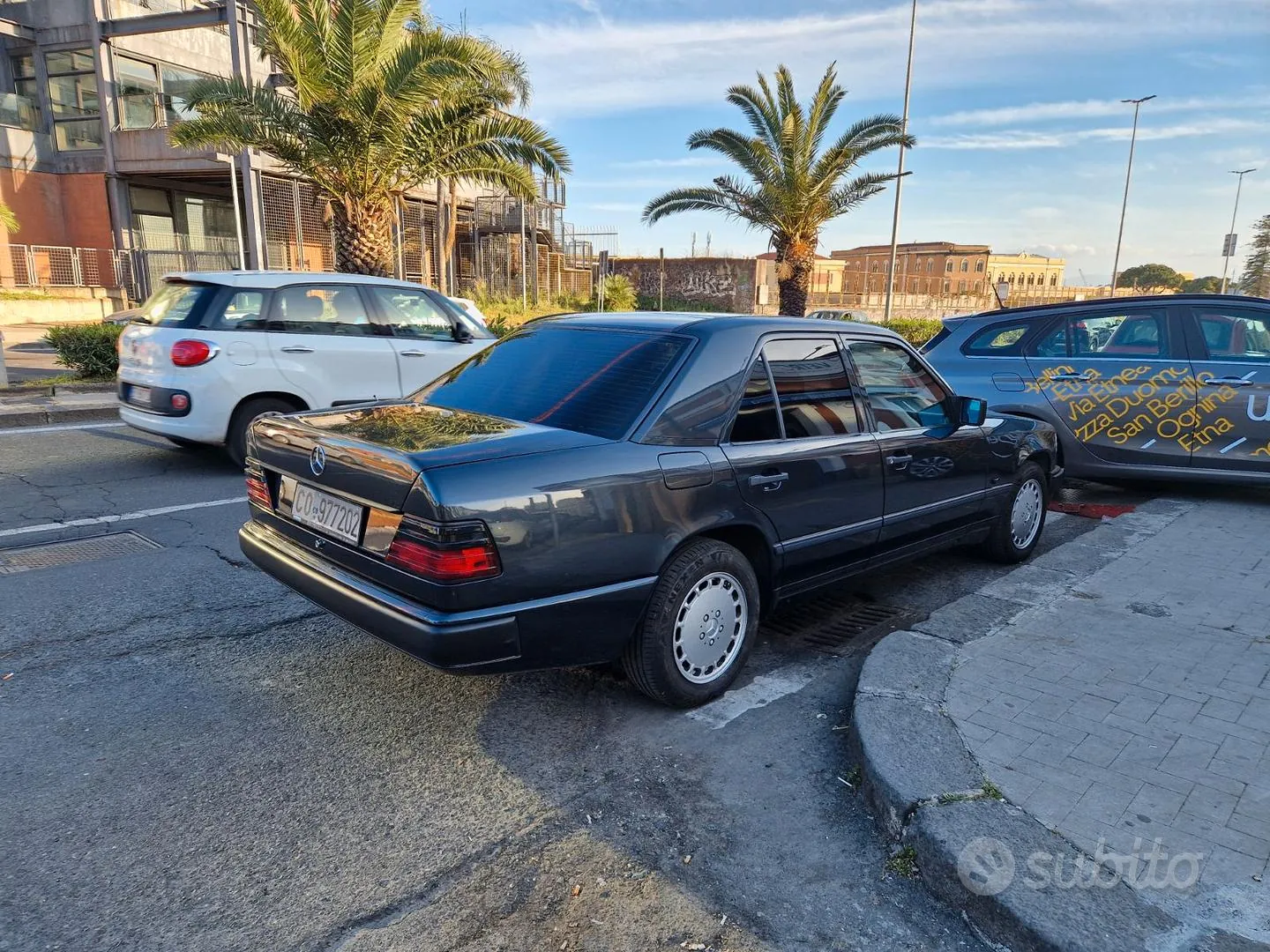 Mercedes-Benz W124 1988 photo 3