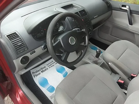 Volkswagen Polo 2006 photo 4