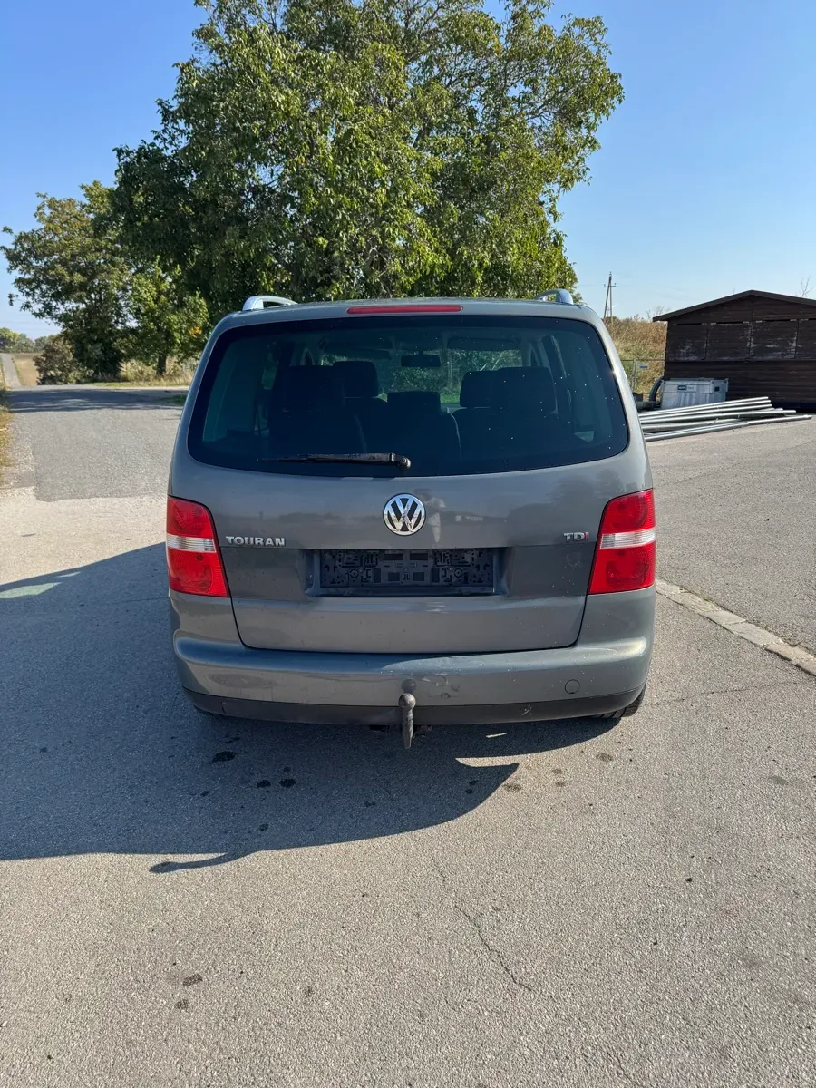 Volkswagen Touran 2003 photo 3
