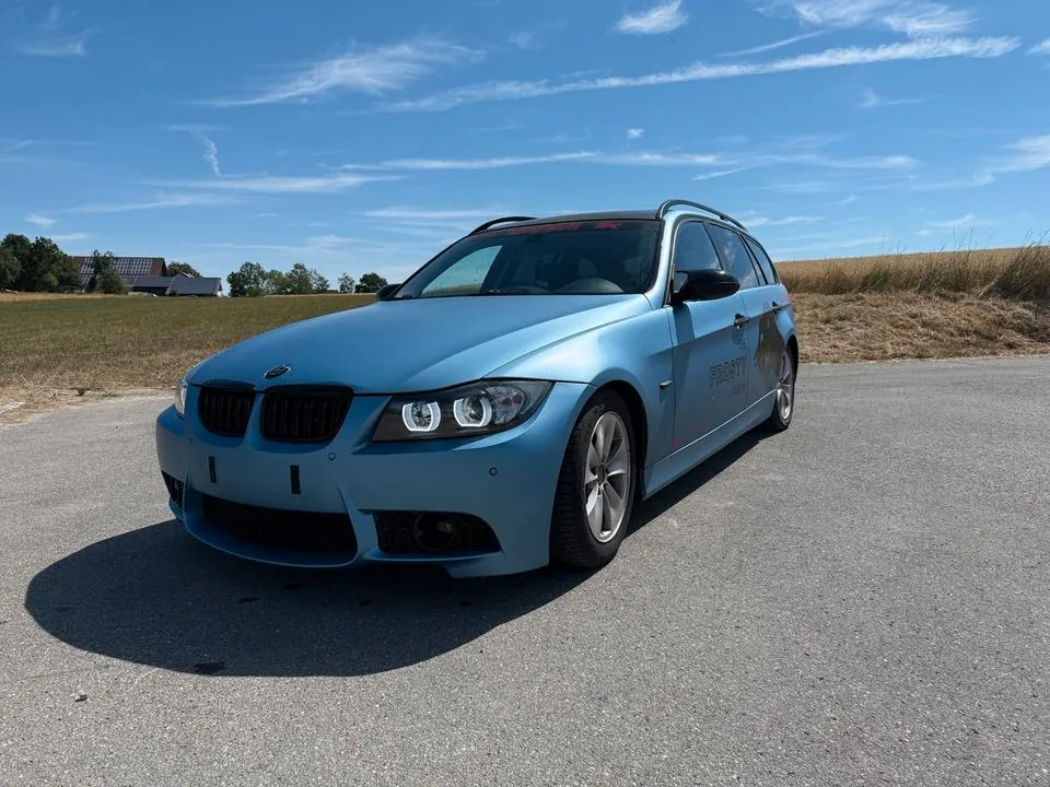 BMW E91 320I