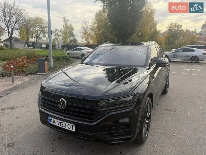 Volkswagen Touareg 2021 photo 2