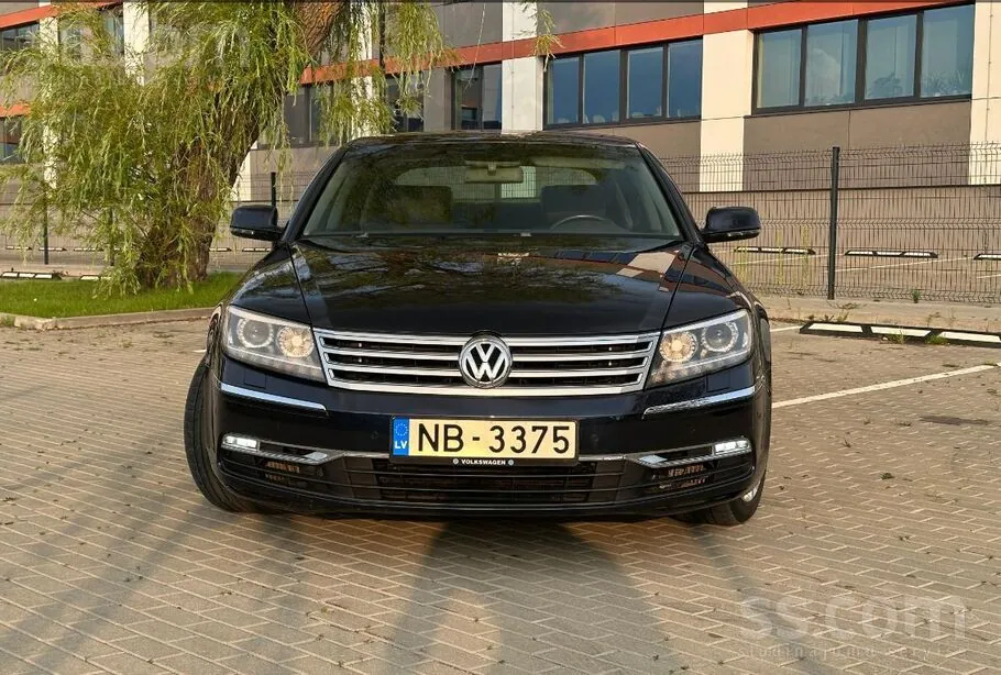Volkswagen Phaeton 2014 photo 2