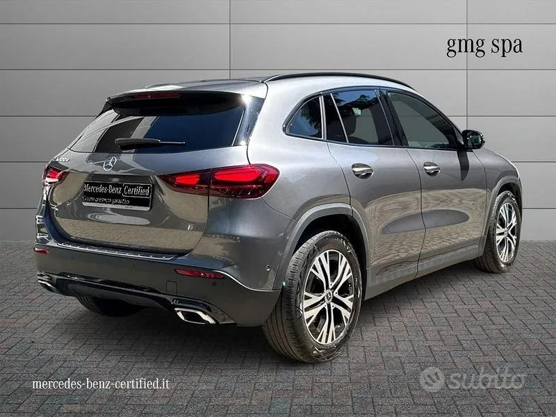 Mercedes-Benz Gla 2025 photo 2