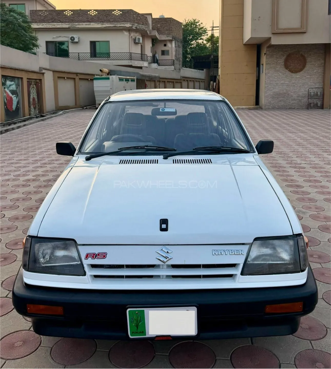 Suzuki Khyber