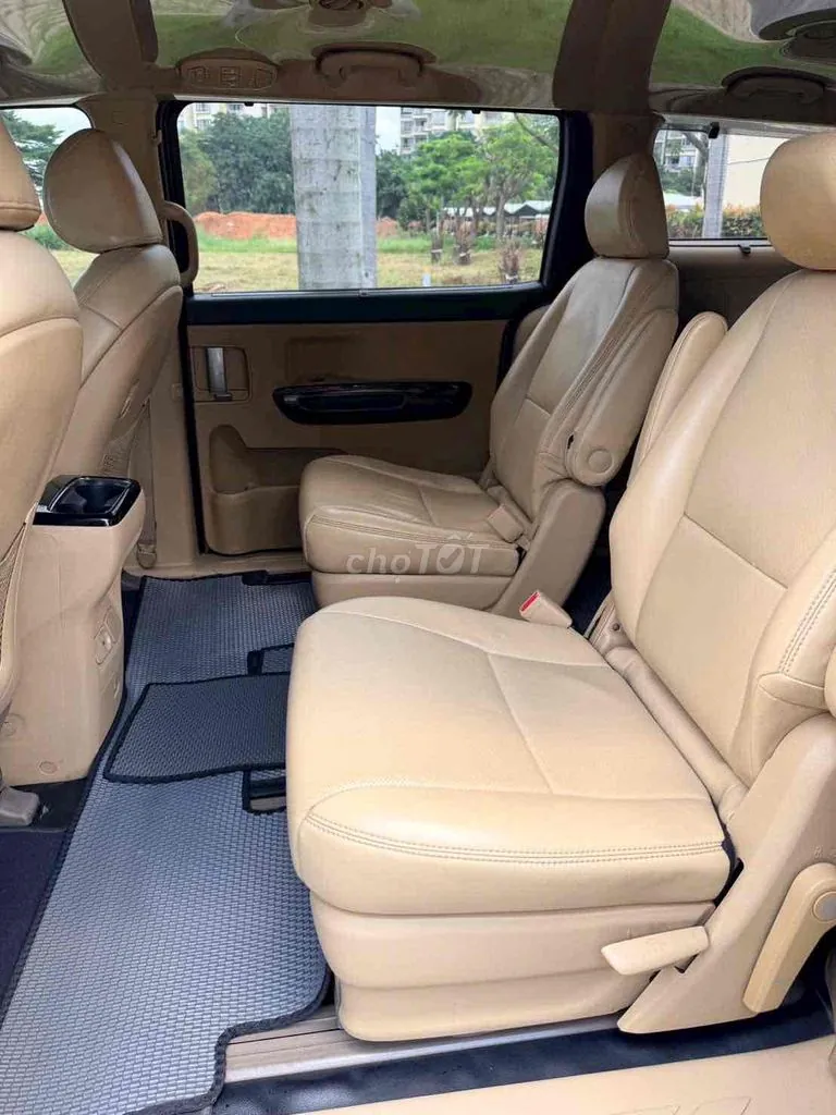 Kia Sedona 2016 photo 5