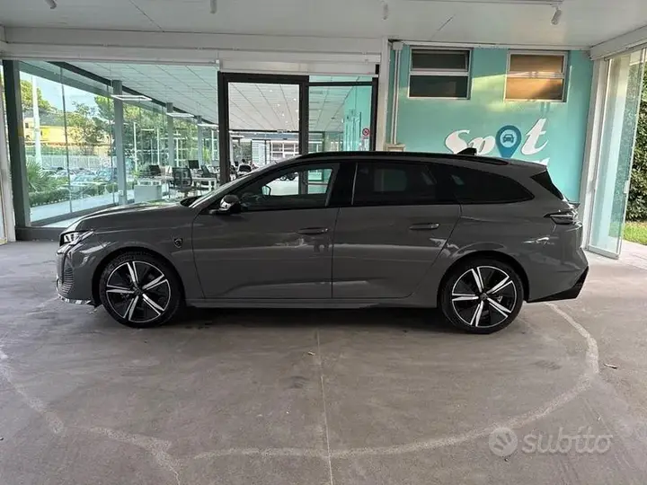 Peugeot 308 2025 photo 2