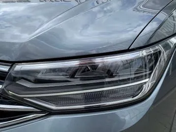 Volkswagen Tiguan 2023 photo 2