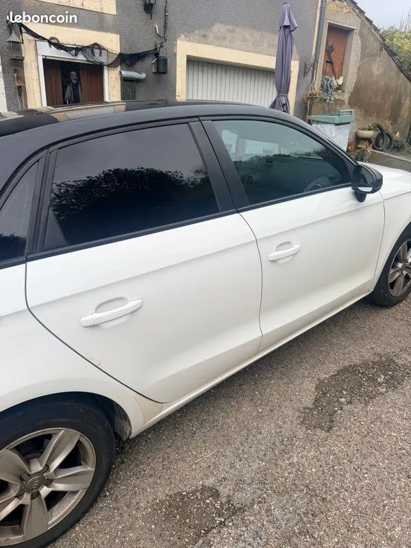 Audi A1 2015 photo 3