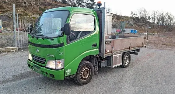 Toyota Dyna 100