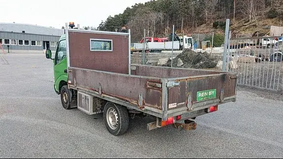 Toyota Dyna 100 2007 photo 2