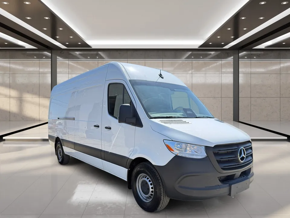 Mercedes-Benz Sprinter 2025 photo 2
