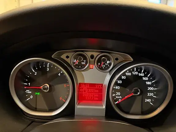 Ford Focus 2010 photo 5