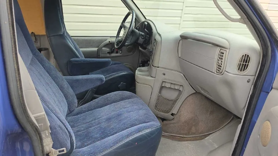 Chevrolet Astro 1996 photo 3