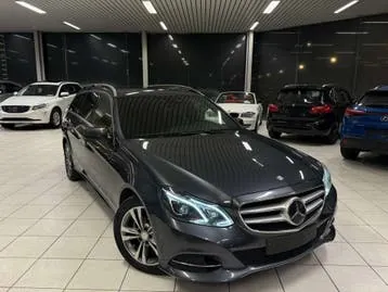 Mercedes-Benz E200