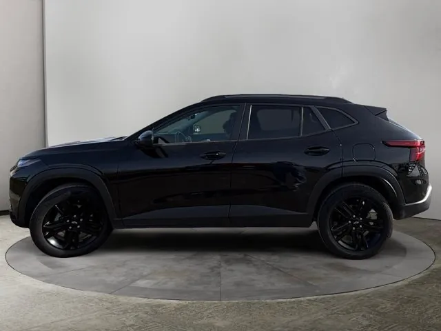 Chevrolet Trax 2024 photo 2
