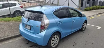 Toyota Aqua 2012 photo 5