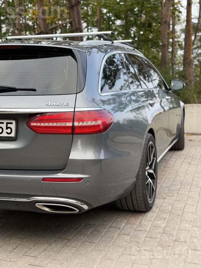 Mercedes-Benz E400 2018 photo 3