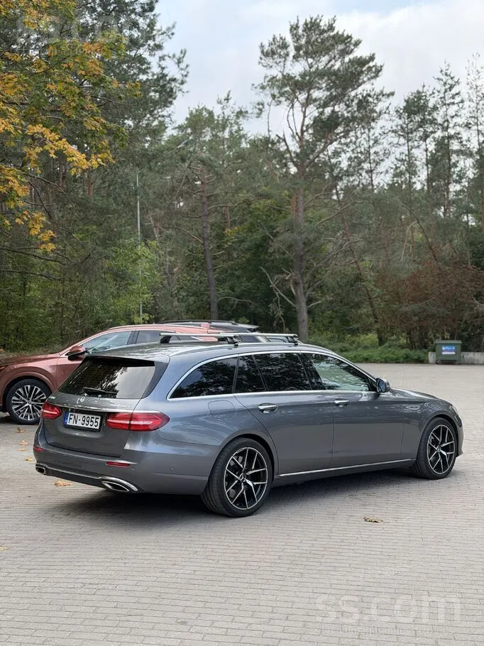 Mercedes-Benz E400 2018 photo 4