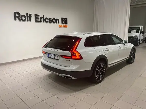Volvo V90 Cross Country 2019 photo 4