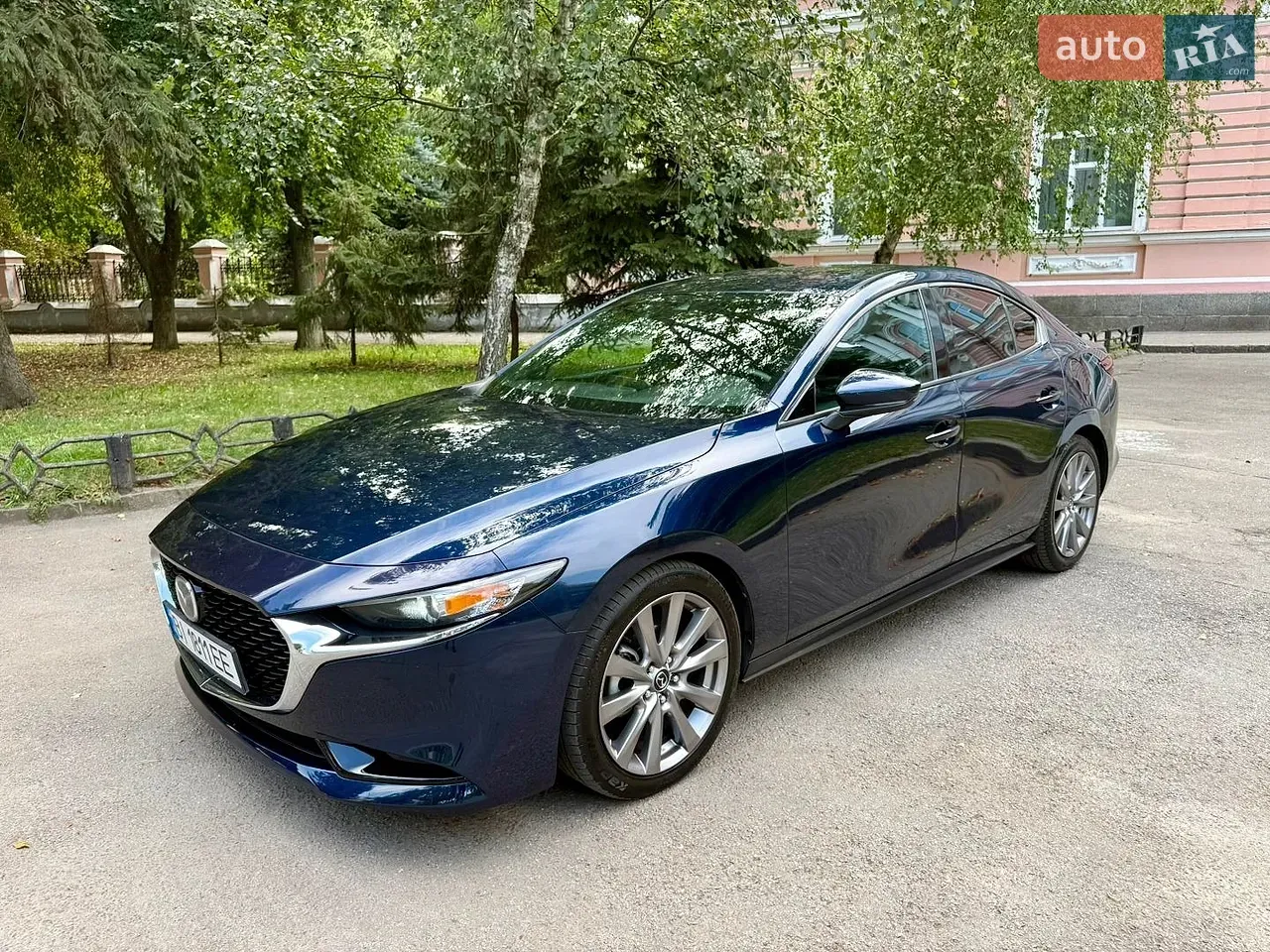 Mazda 3 2019 photo 2
