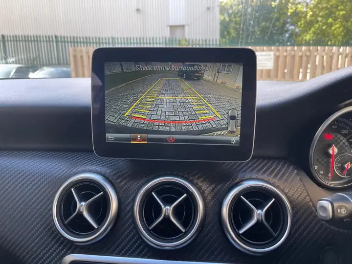Mercedes-Benz A-Class 2015 photo 4