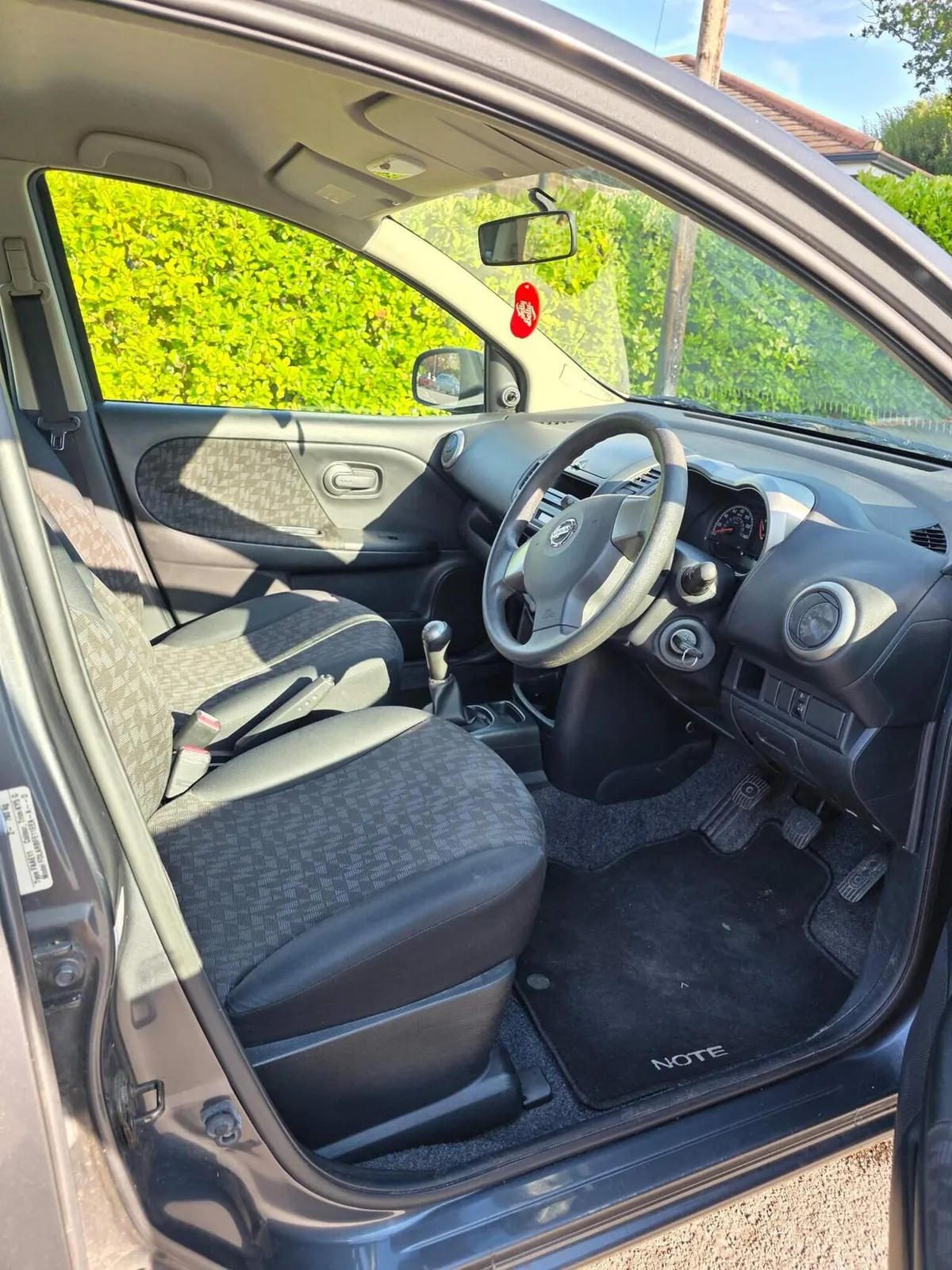 Nissan Note 2006 photo 4