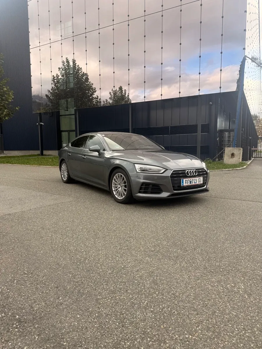 Audi A5 2017 photo 2