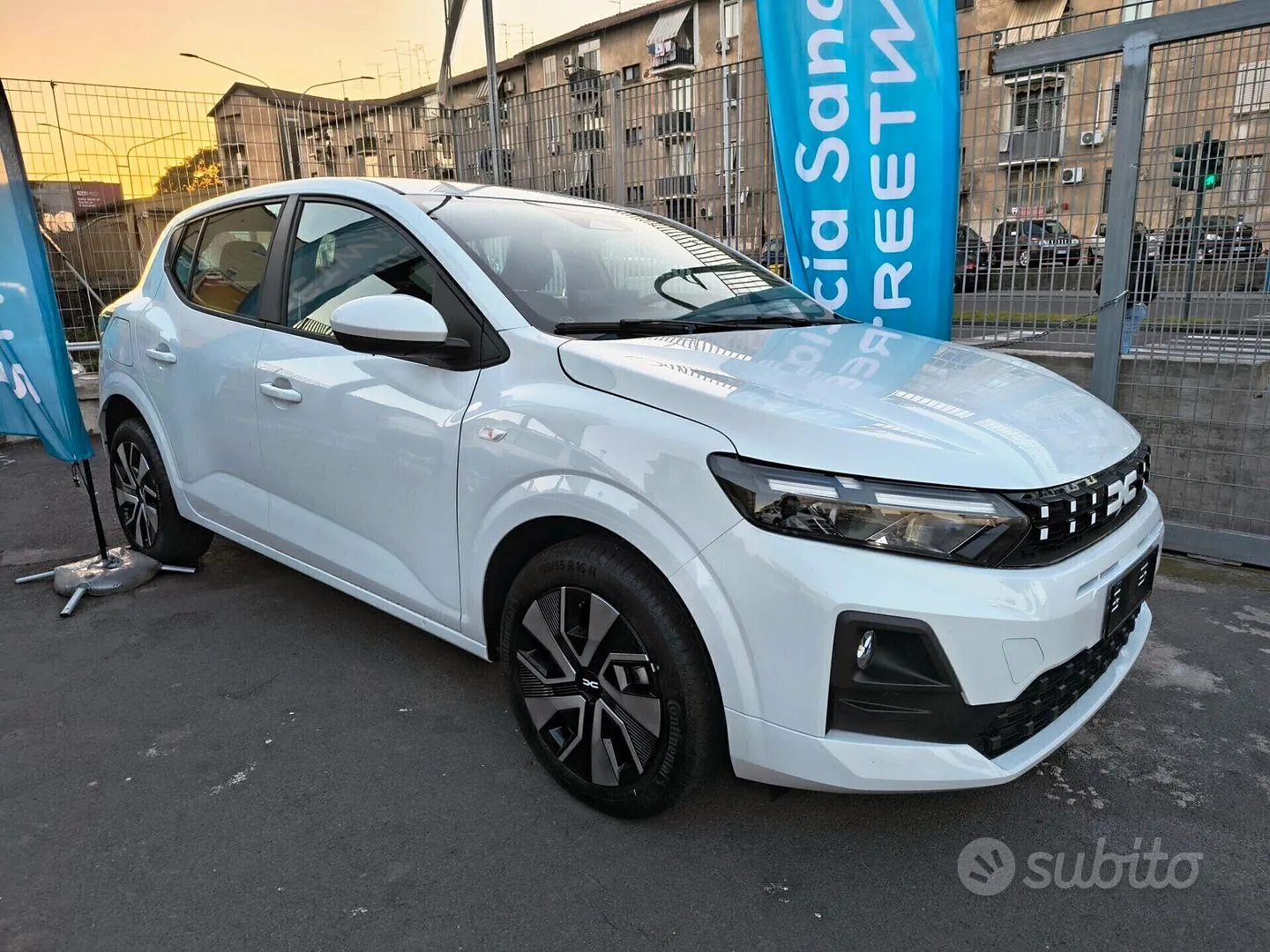 Dacia Sandero 2023 photo 2